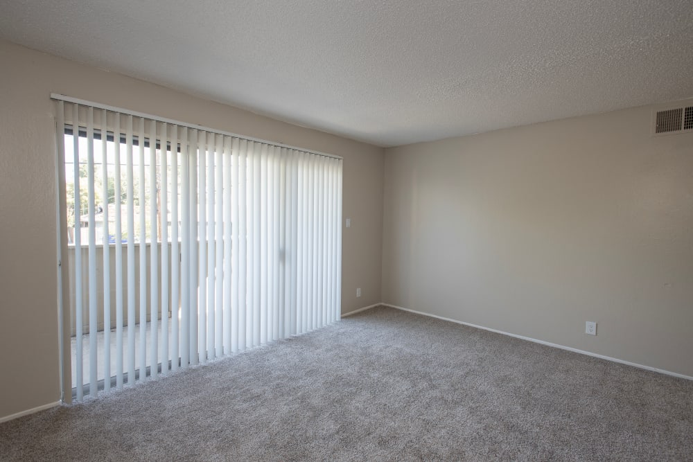 Kitchen amenities at Arden Palms Apartments in Sacramento, California