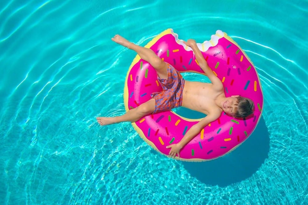 Outdoor swimming pool at Meritage Apartments in Lodi, California